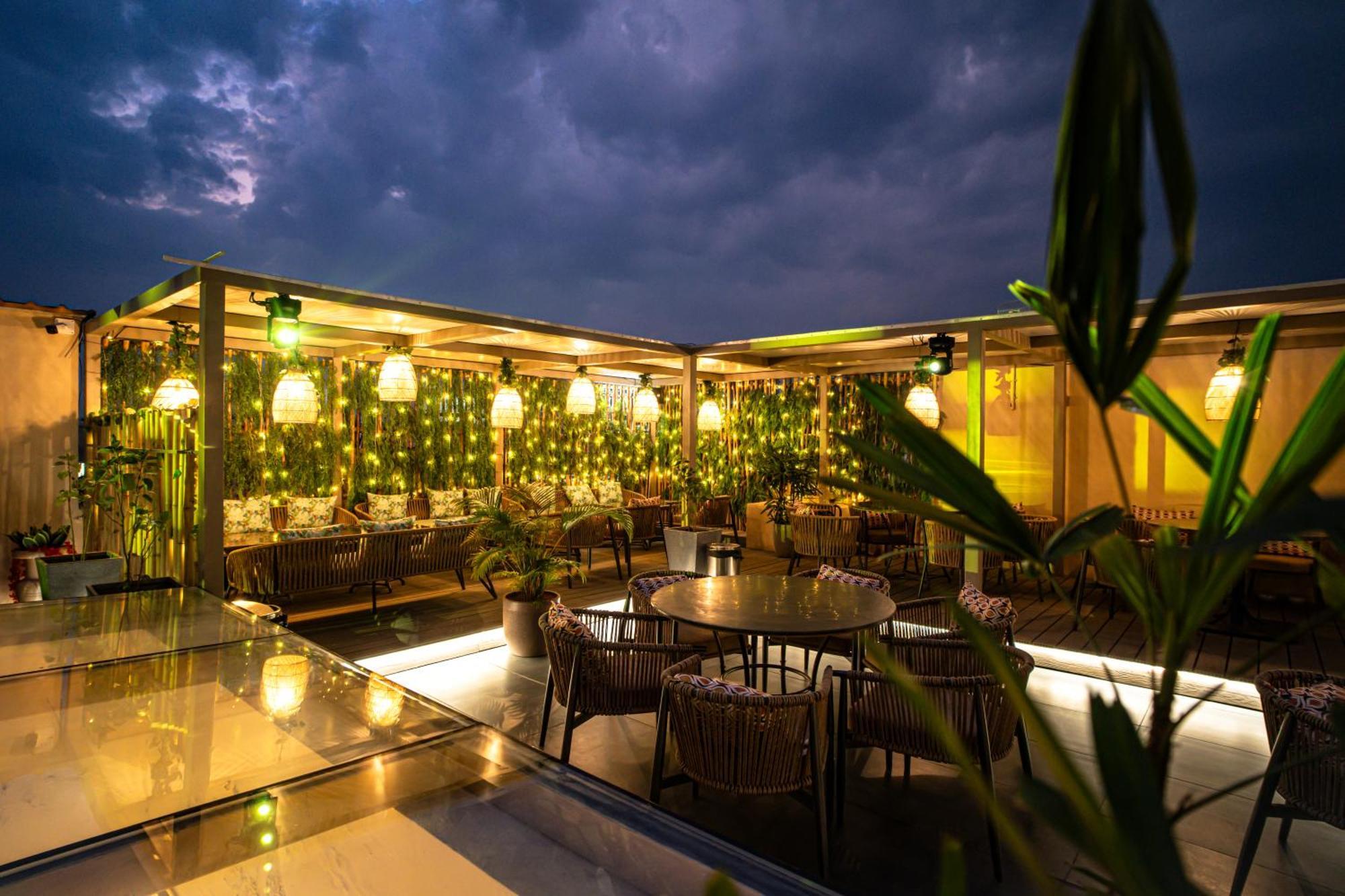 Acr Luxury Hotel Mohali Exterior foto